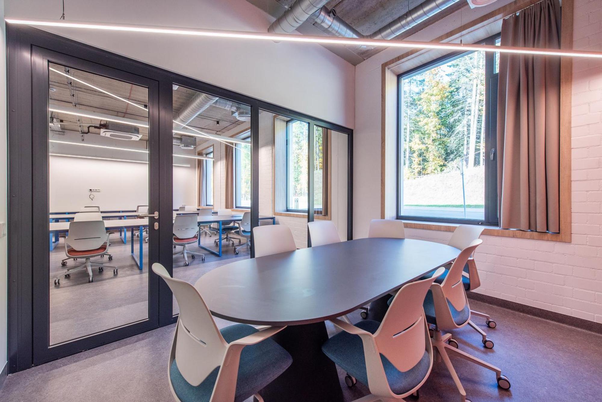 Shed Coliving Aparthotel